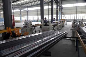 穿條生產(chǎn)線1